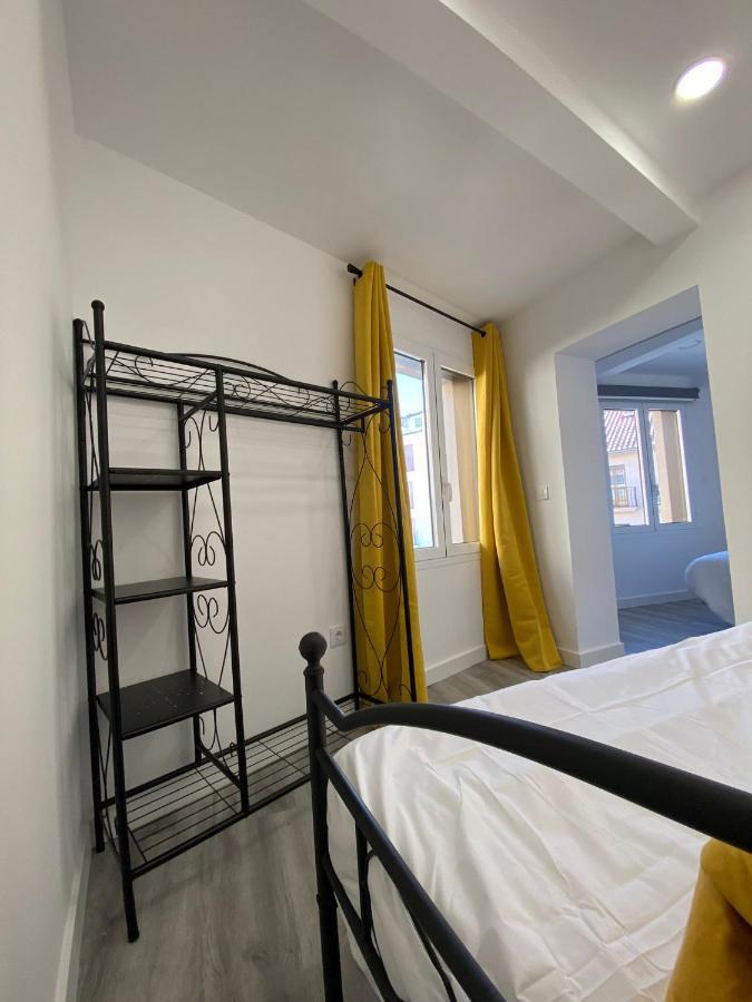 Apartamentos San Martin Пласенсия Экстерьер фото
